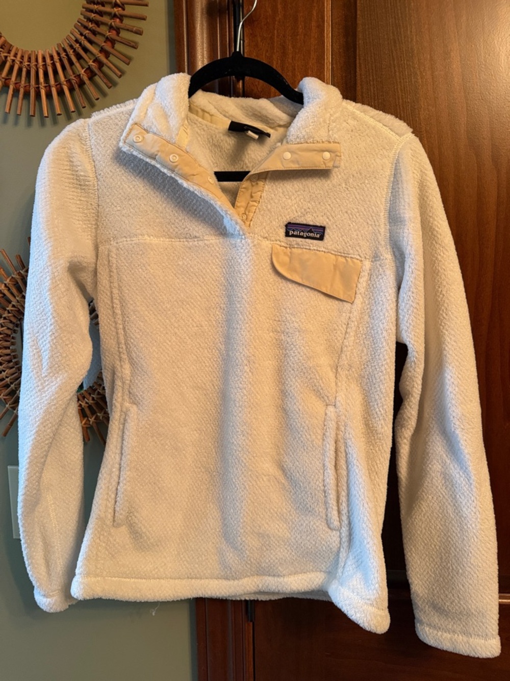 Patagonia Cream and Tan Snap-T Fleece Pullover